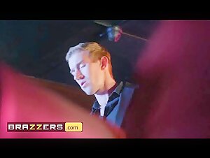 Brazzers - Milfs Latina Ava Koxxx Anal Encounter with a Stranger